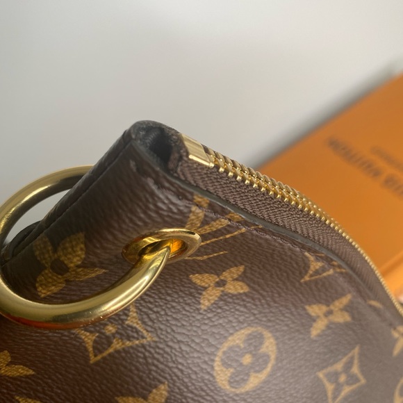 ❌SOLD❌ Louis Vuitton odeon crosssbody - Picture 13 of 15